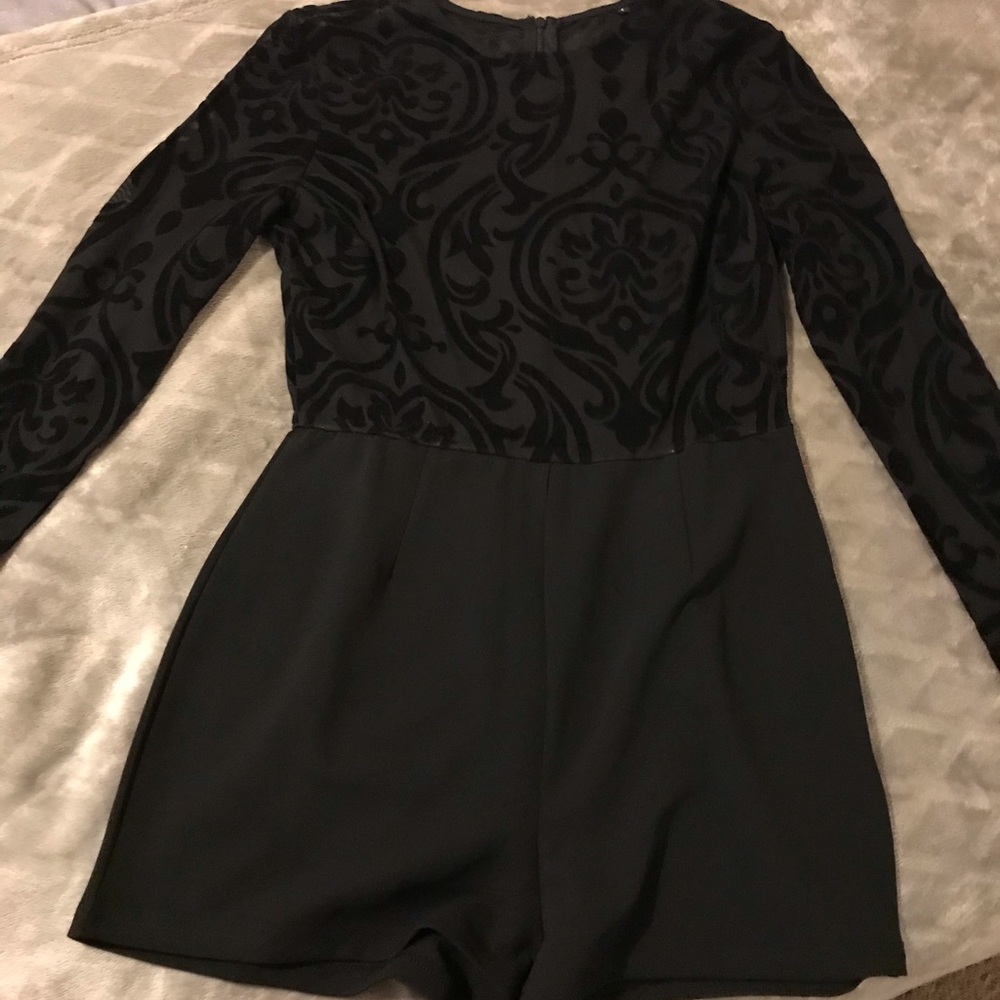 Short blouse - Picture 2 of 6